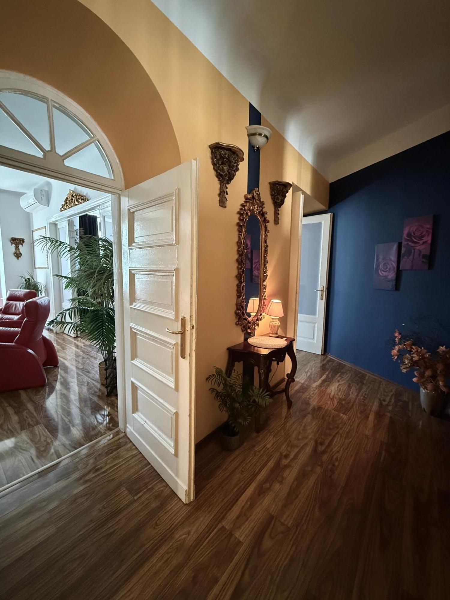 Exclusive Apartment Chmielna Street 95M2 وارسو المظهر الخارجي الصورة